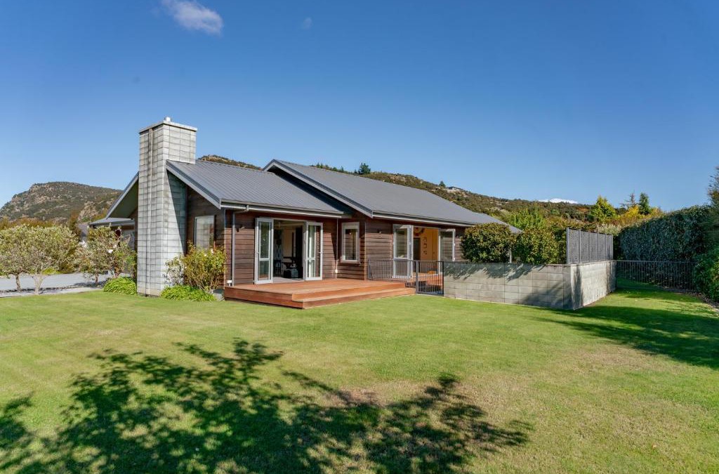 Albert Town House | Cedar Sanctuary - Albert Town Holiday Home