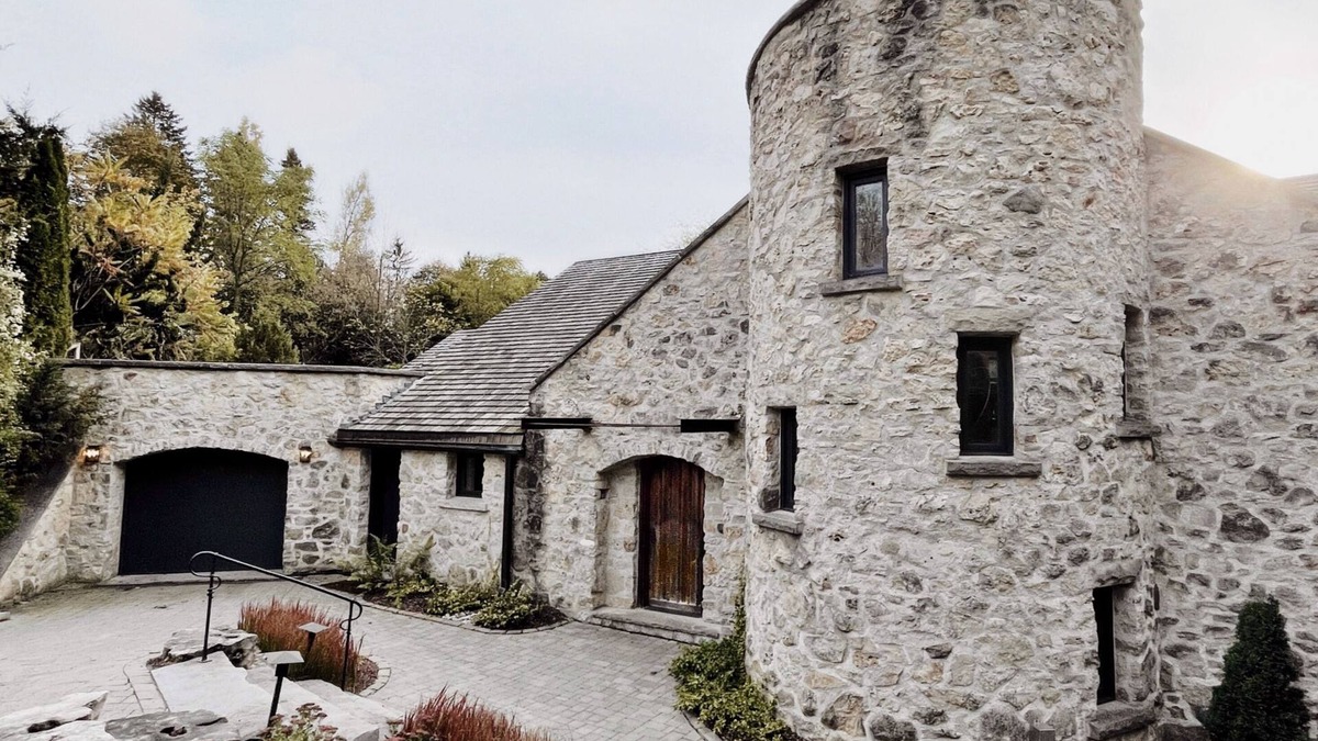 Elora Villa | Cedarcliff Elora - A Majestic Retreat