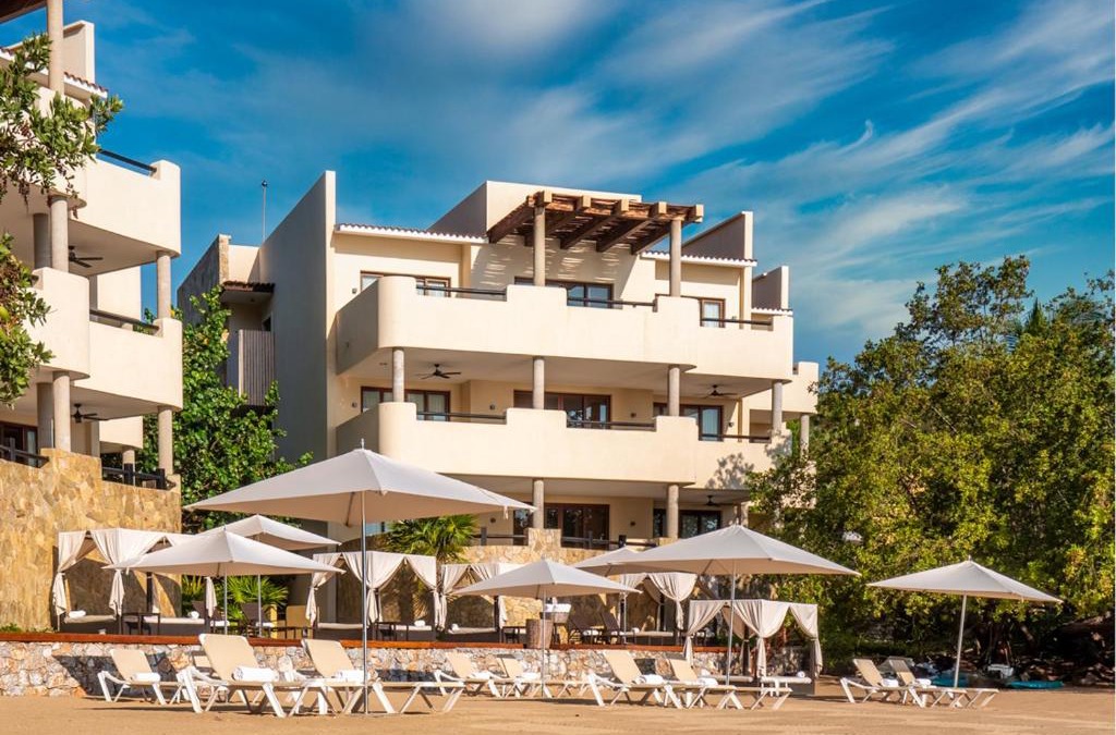 Santa Maria Huatulco Hotel | Celeste Beach Residences Huatulco Curamoria Collection