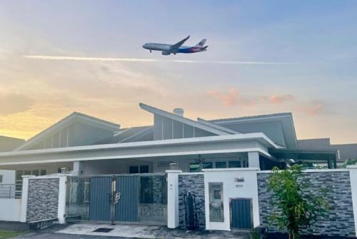 Geching Hilir House | Cenderawasih Semi-D Homestay