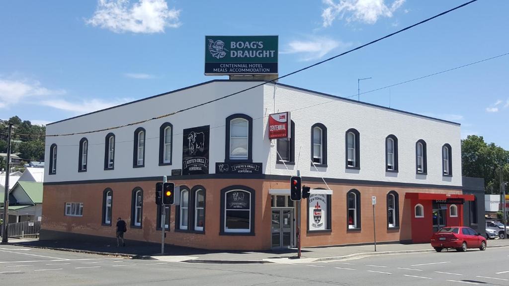 Launceston CBD Hotel | Centennial Inn on Bathurst