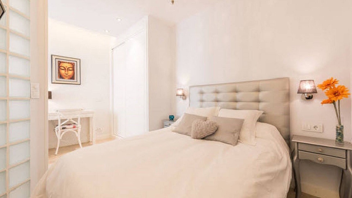 Arapiles Apartment | Center Chamberi Gorgeous Luxury Studio Suite with High Speed WiFi & AC/Heater