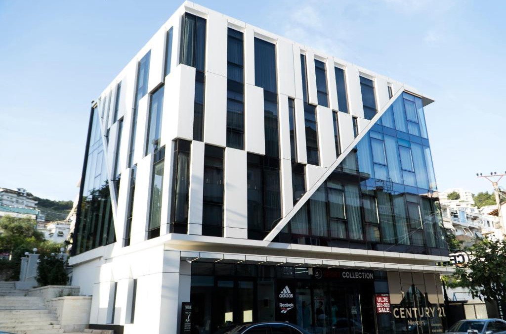 Qender Hotel | Center Hotel