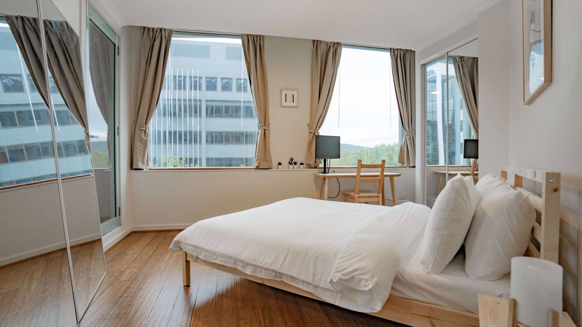 Canberra City Centre Apartment | Central 2-Bed with Gym and Secure Parking
