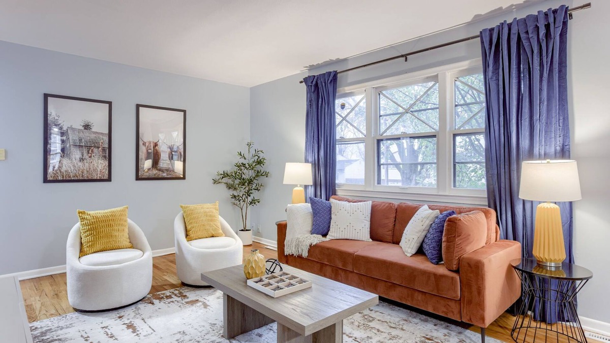 Benson House | Central 4BD Home - Spacious Backyard & Fun Games
