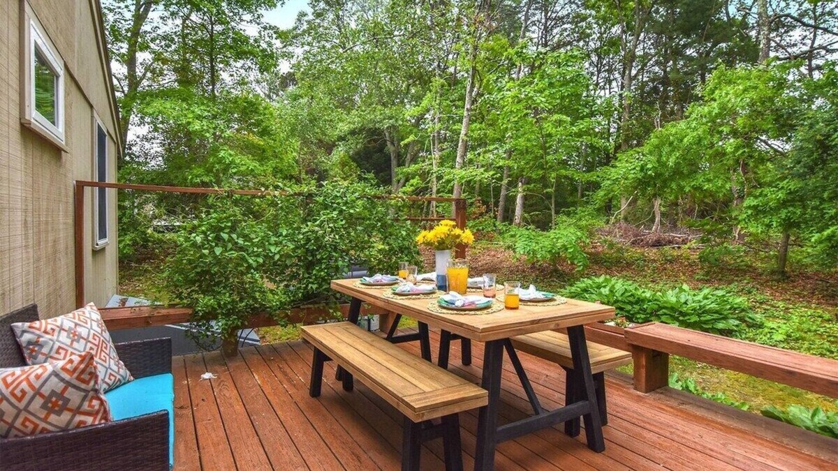 Marstons Mills House | Central AC 3 Min Walk to Pond!