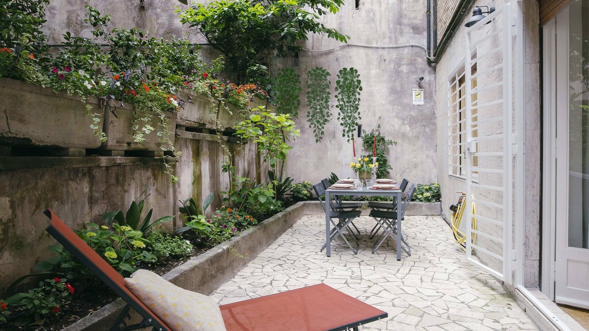 Monte Sacro Apartment | Central apartment whit garden and private parking