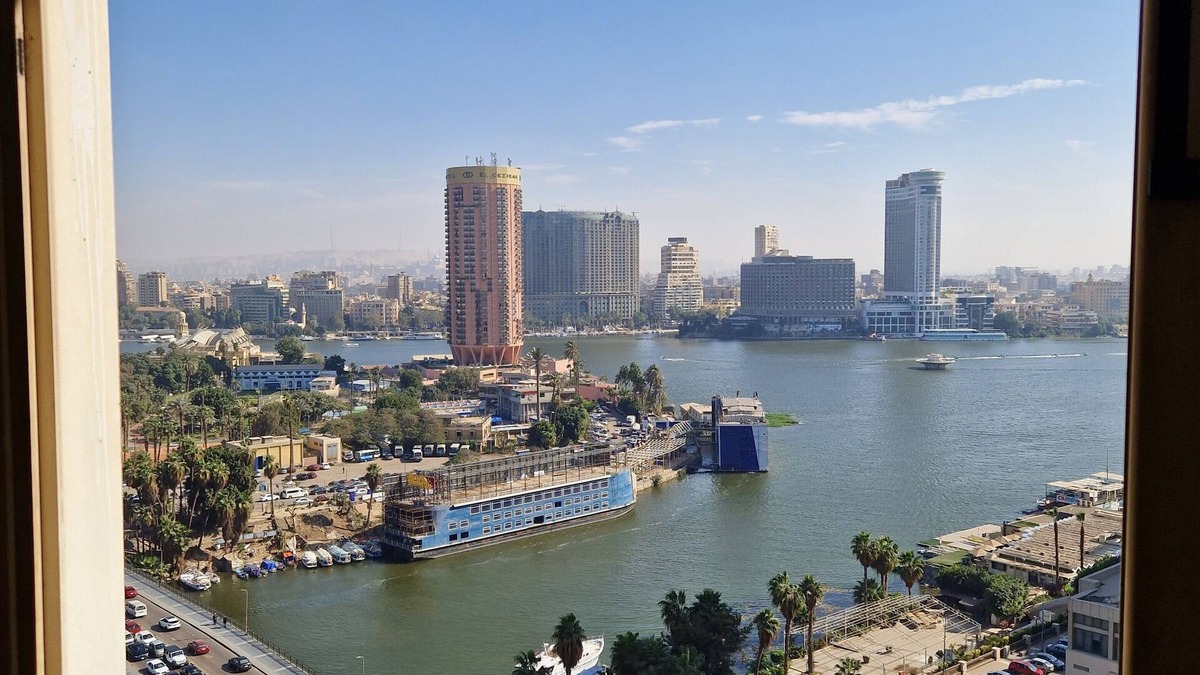 Al Duqqi Apartment | Central Apt with a Panoramic view over Cairo & Nile