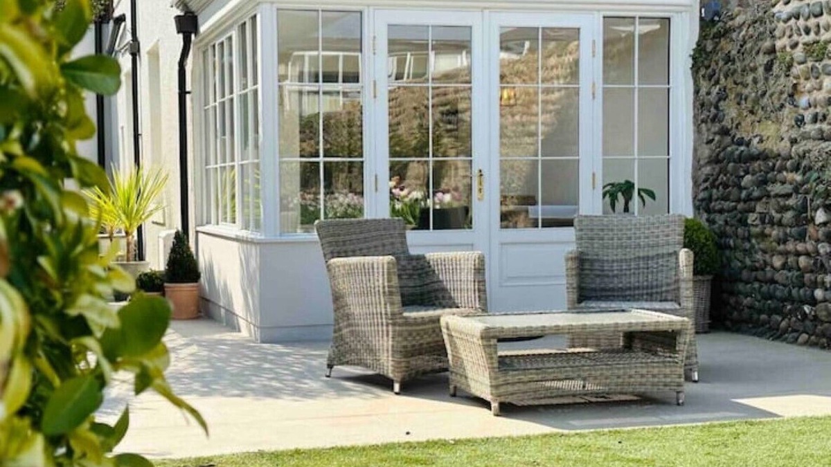 Lytham St. Anne's Cottage | Central Beach Cottage, in the Heart of Lytham