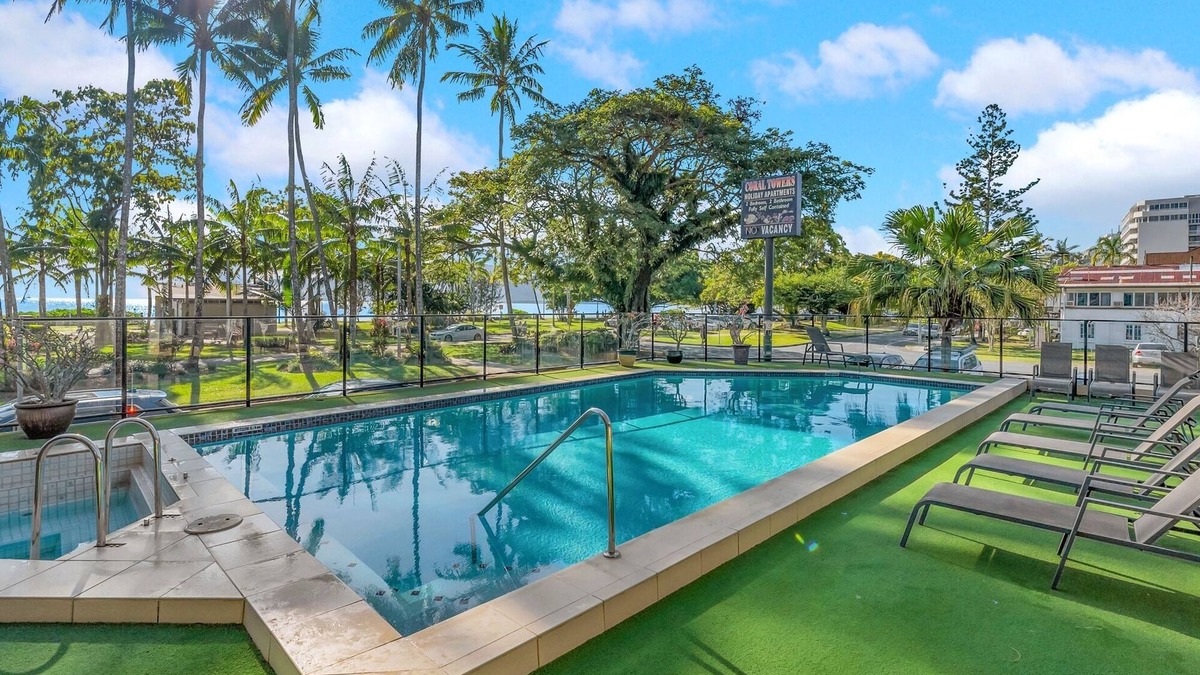 Cairns North Apartment | Central Cairns Stay with Pool, Spa & BBQ