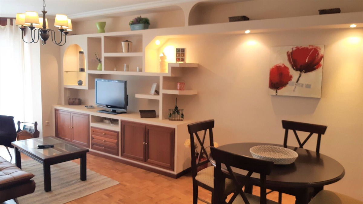Vilagarcia de Arousa Condo | Central, comfortable and very bright. Ideal for family tourism.
