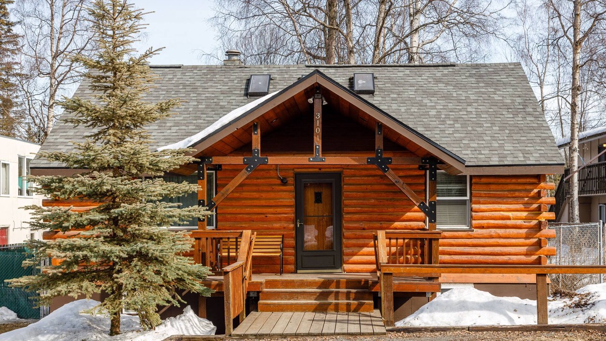 Spenard House | Central dog-friendly cabin with enclosed yard, deck, WiFi, & washer/dryer