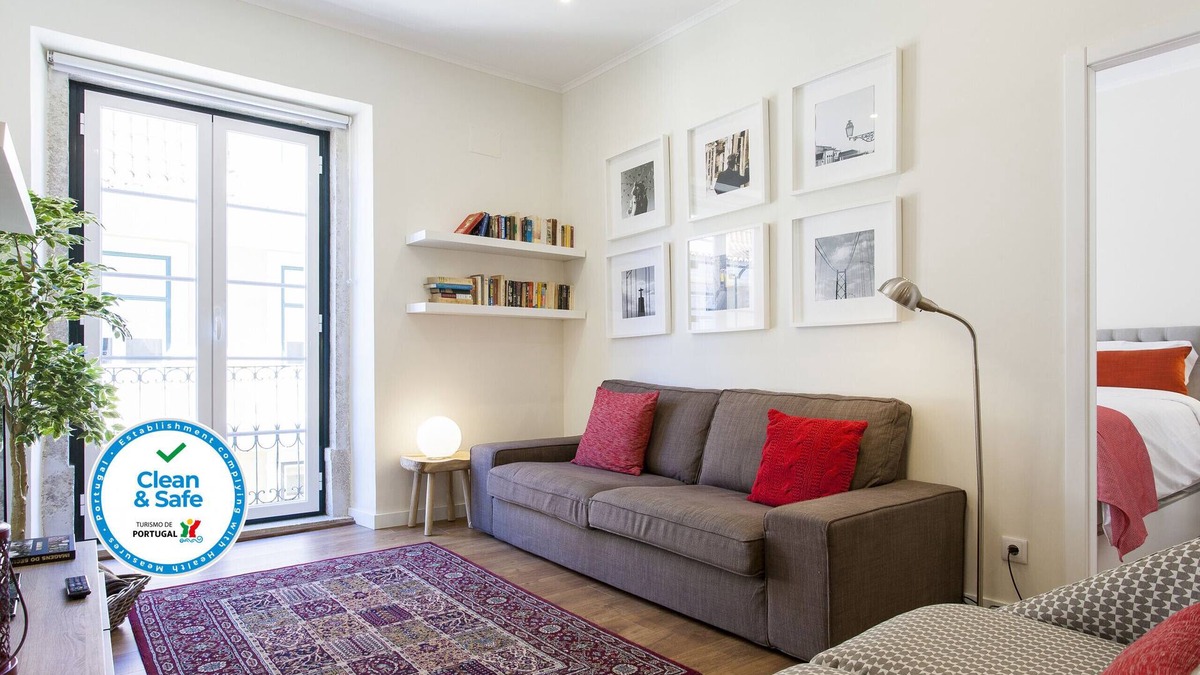 Santa Maria Maior Apartment | Central Downtown 4E up to 13guests by Central Hill