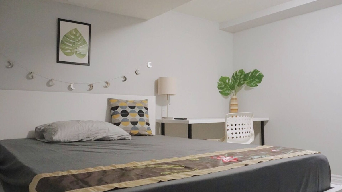 Islington - City Centre West House | Central Etobicoke Bedroom - near Subway Station