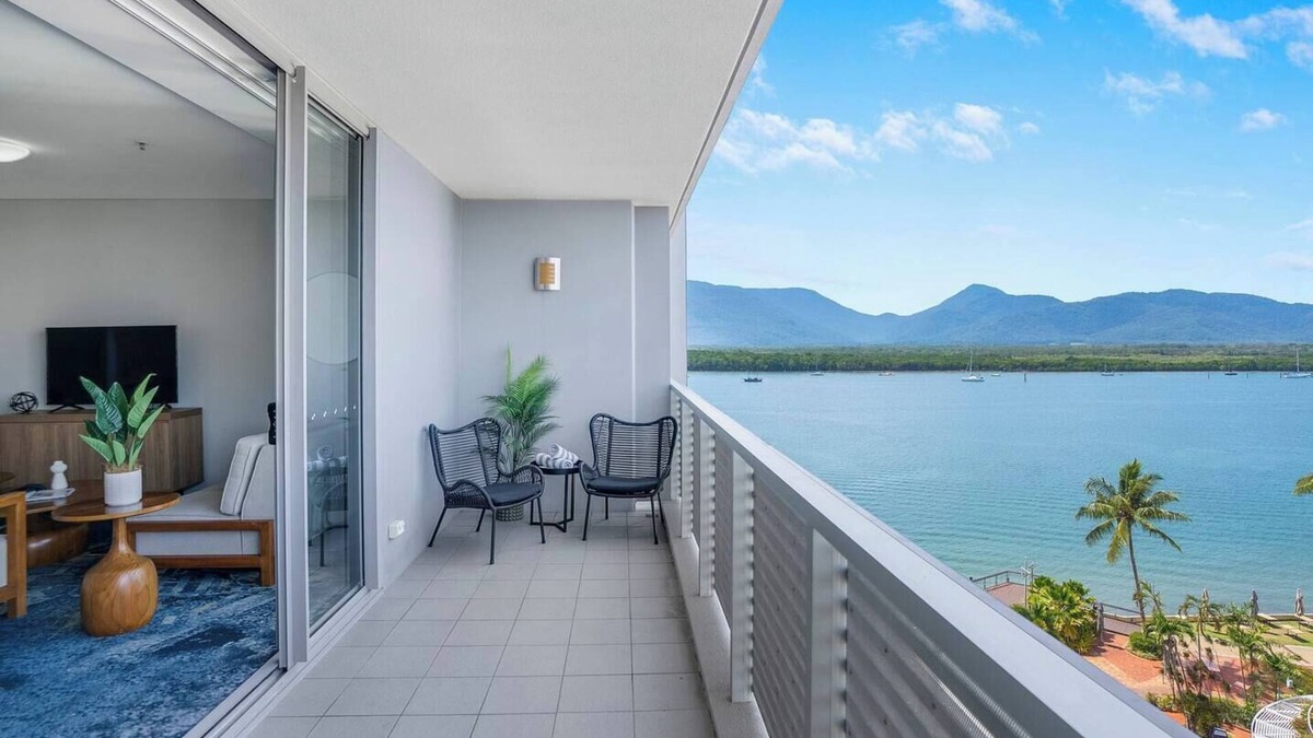 Cairns Central Business District Apartment | Central Haven Couples Retreat at Harbour Lights