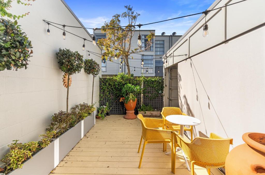 Mount Wellington House | Central Haven - Stonefields Holiday Townhouse