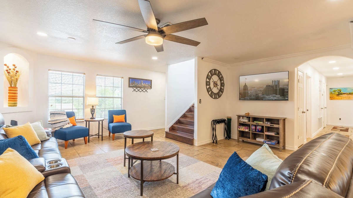 West San Antonio House | Central Home w/Hot Tub, Pets OK, Loft & Garage