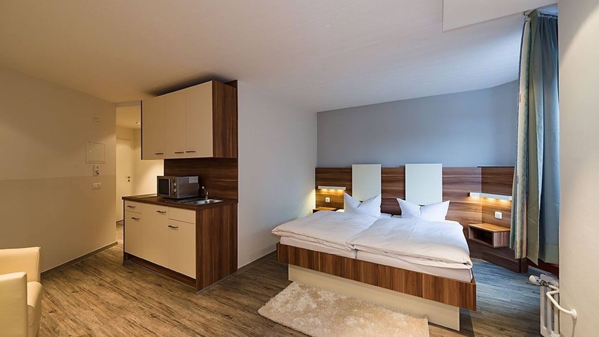 Berg am Laim Apartment | Central Hotel Apart München