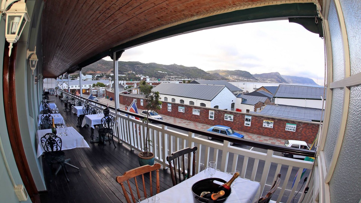 Simon's Town Bed & Breakfast | Central Hotel Guest House