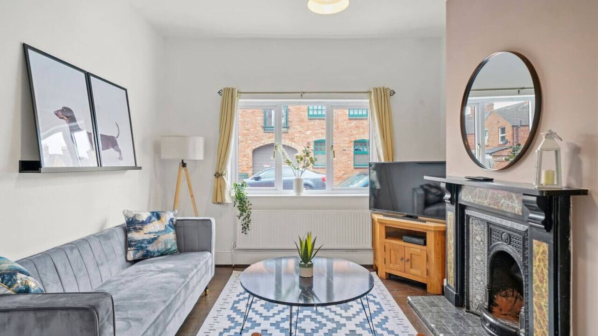 Northampton House | 🌟Central House - Free Parking + Pool Table + Wifi🌟