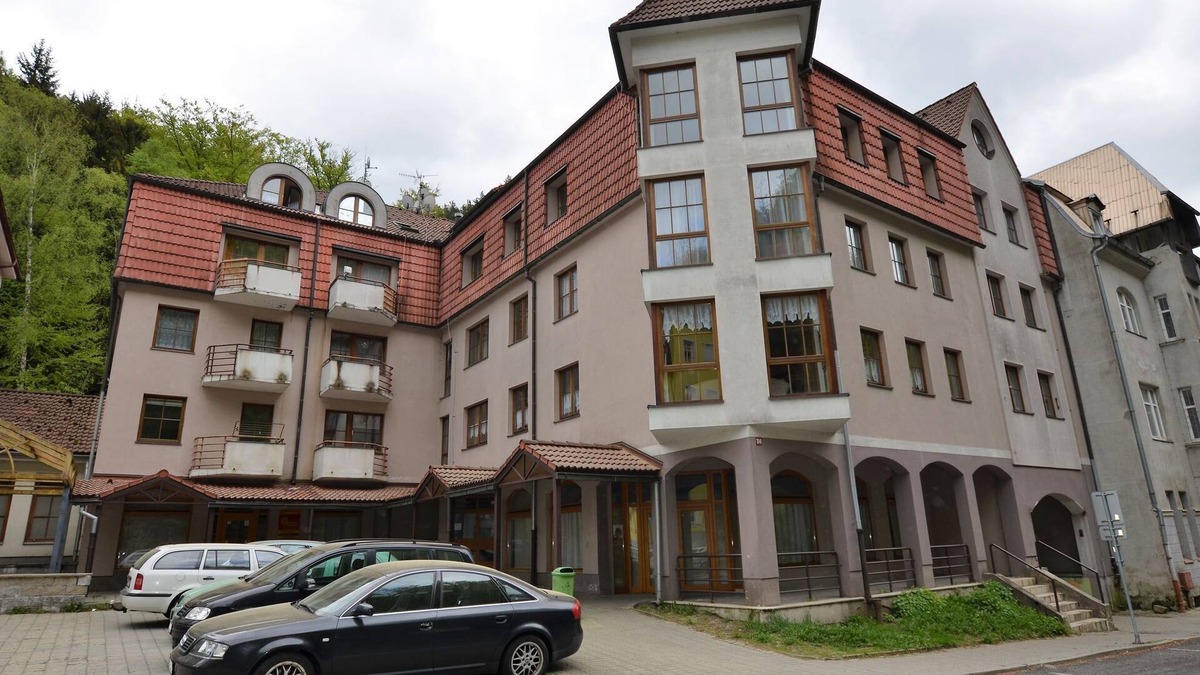 Jachymov Apartment | Central Jáchymov Escape