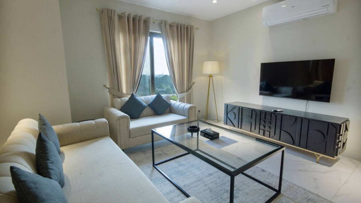 Lahore Apartment | Central Lahore 3-bedroom Apartment with Private Balconies and City Views