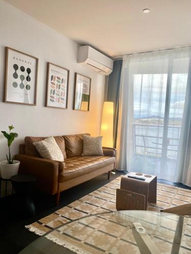 City West Apartment | Central Lakeview Apartment near ANU - free parking
