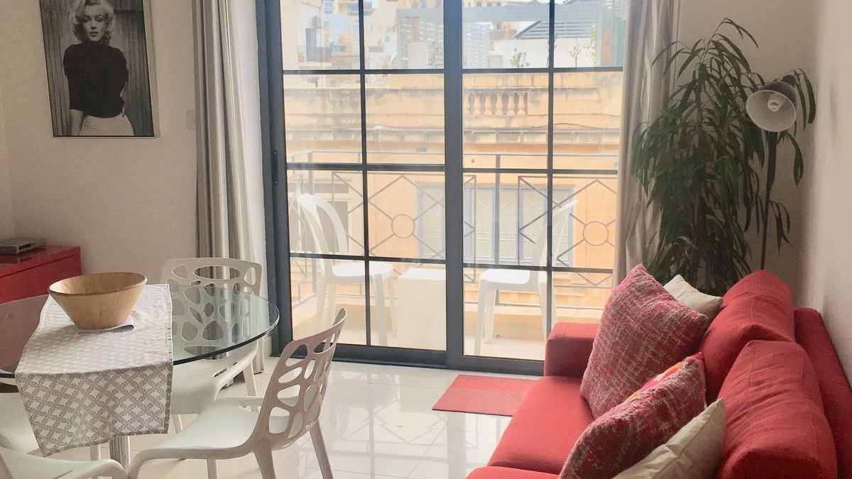 Sliema Apartment | Central located Sliema Apartment