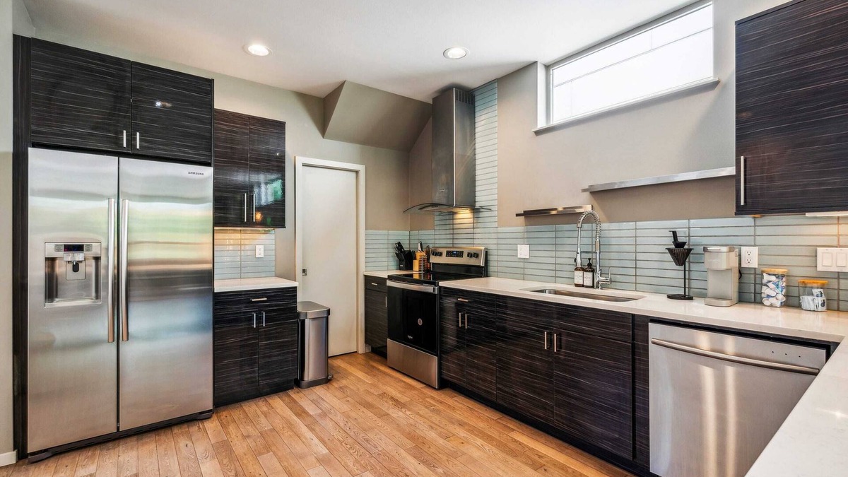 Magnolia House | Central Location 3-Story Home with Private Balcony