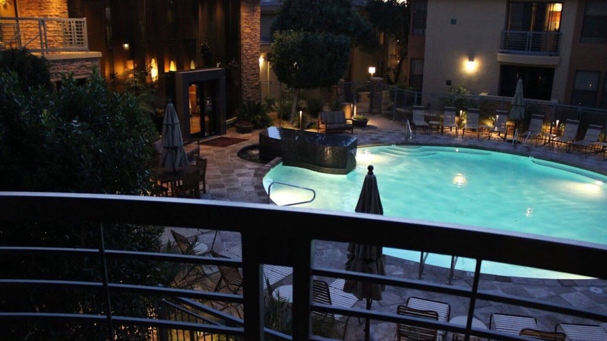 Desert View Village Condo | Central Location poolside condo in N. Scottsdale