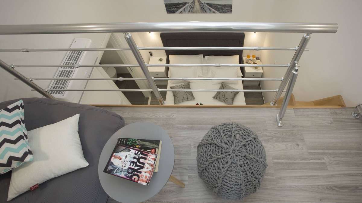 Split House | Central Old Town Rooms