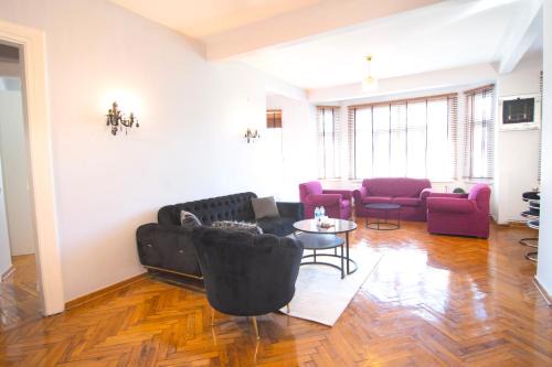 Osmanbey Apartment | Central Osmanbey 2 Br Apart,4th Floor With Balcony