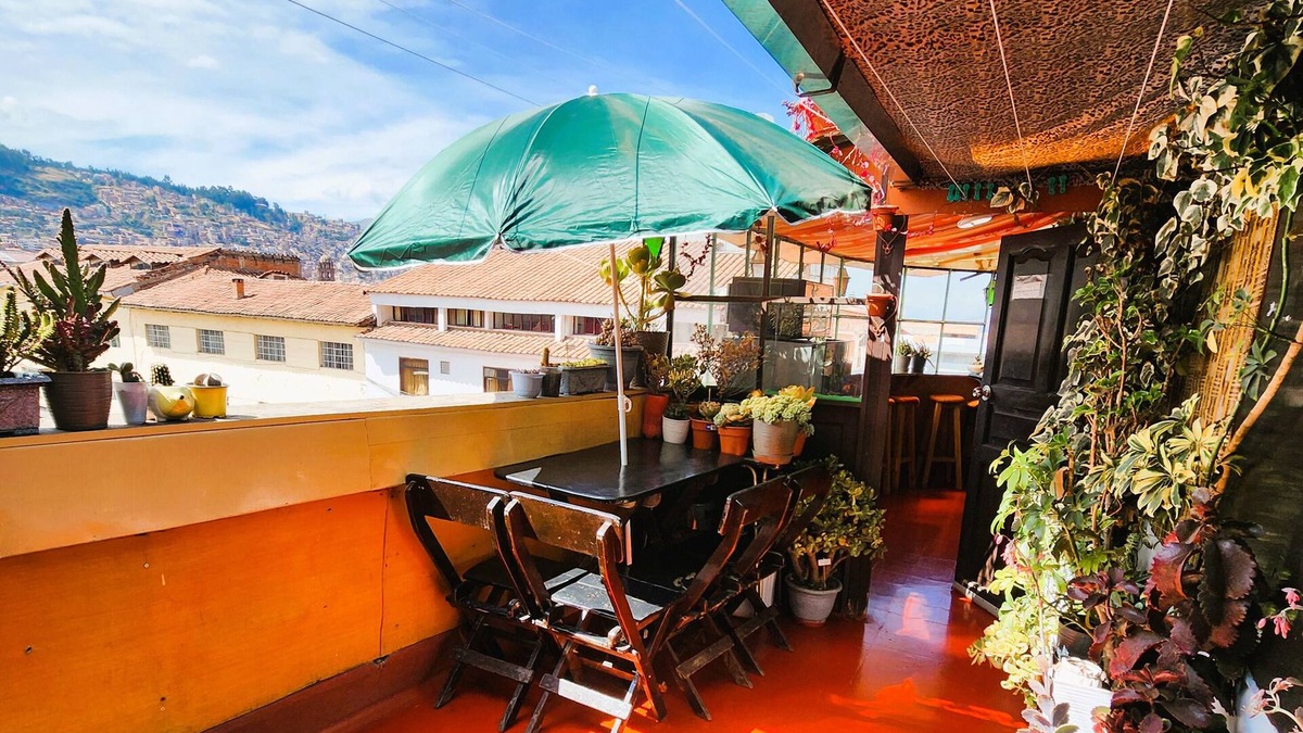 Cusco Historic Center Apartment | CENTRAL PANORAMIC APARTMENT WITH TERRACE, RUSTIC MODERN, 5 ROOMS, FLOORS