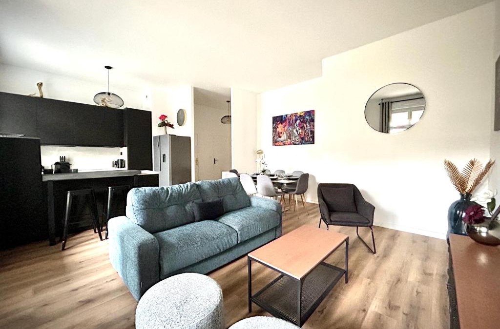 Serris Apartment | Central Park