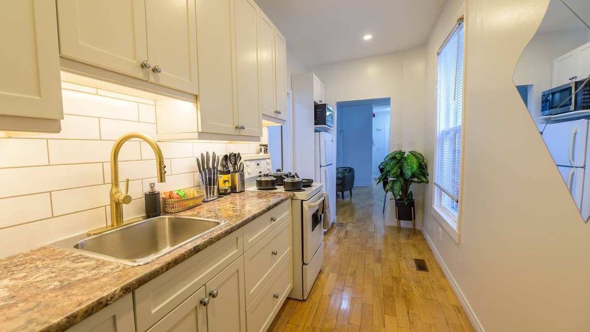 Winnipeg Apartment | Central-Peg The Heart of It All