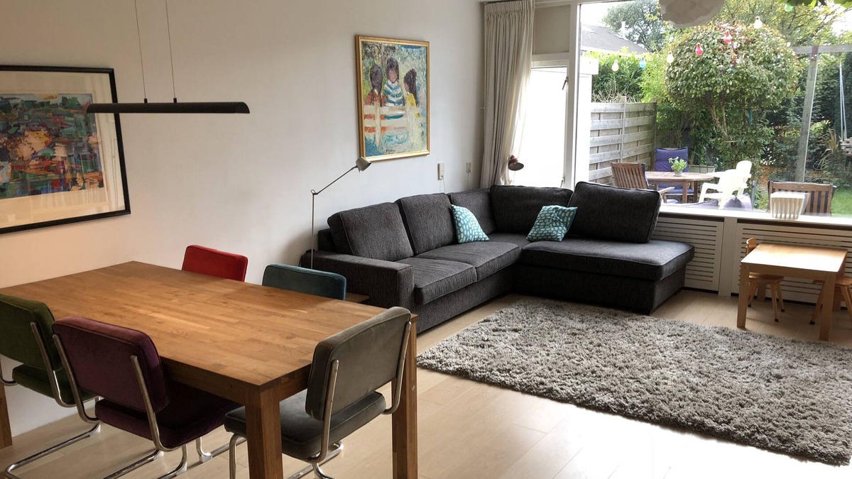 Municipality of Zoetermeer House | Central quiet comfortable 5 bedroom house + garden