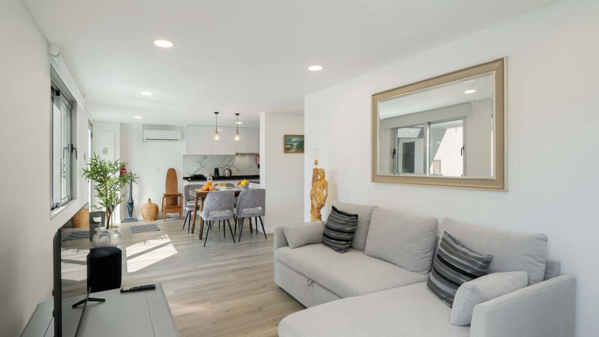 Ribeira Brava Apartment | Central Rooftop Apartment |TerraceSea Alecrim