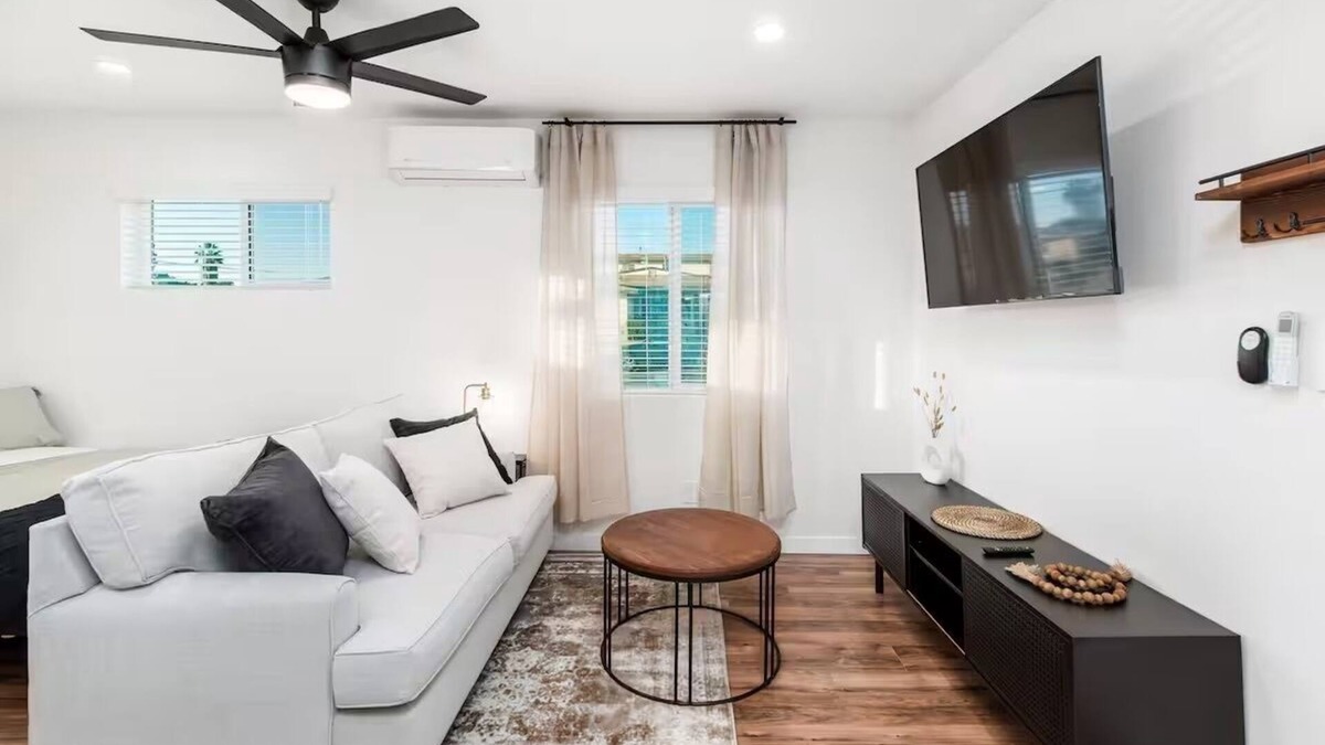 National City Apartment | Central San Diego Studio W/Parking-W/D-Kitchen-A/C