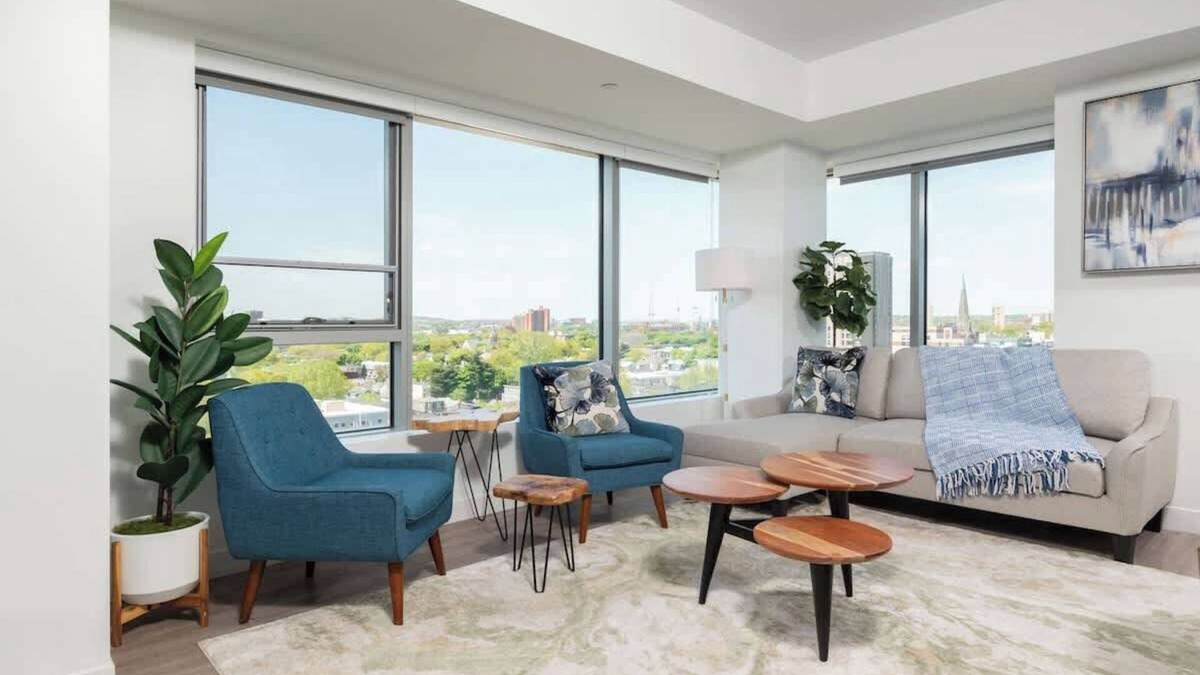 Central Square Apartment | Central Serene Condo King Bed by MIT Harvard GYM