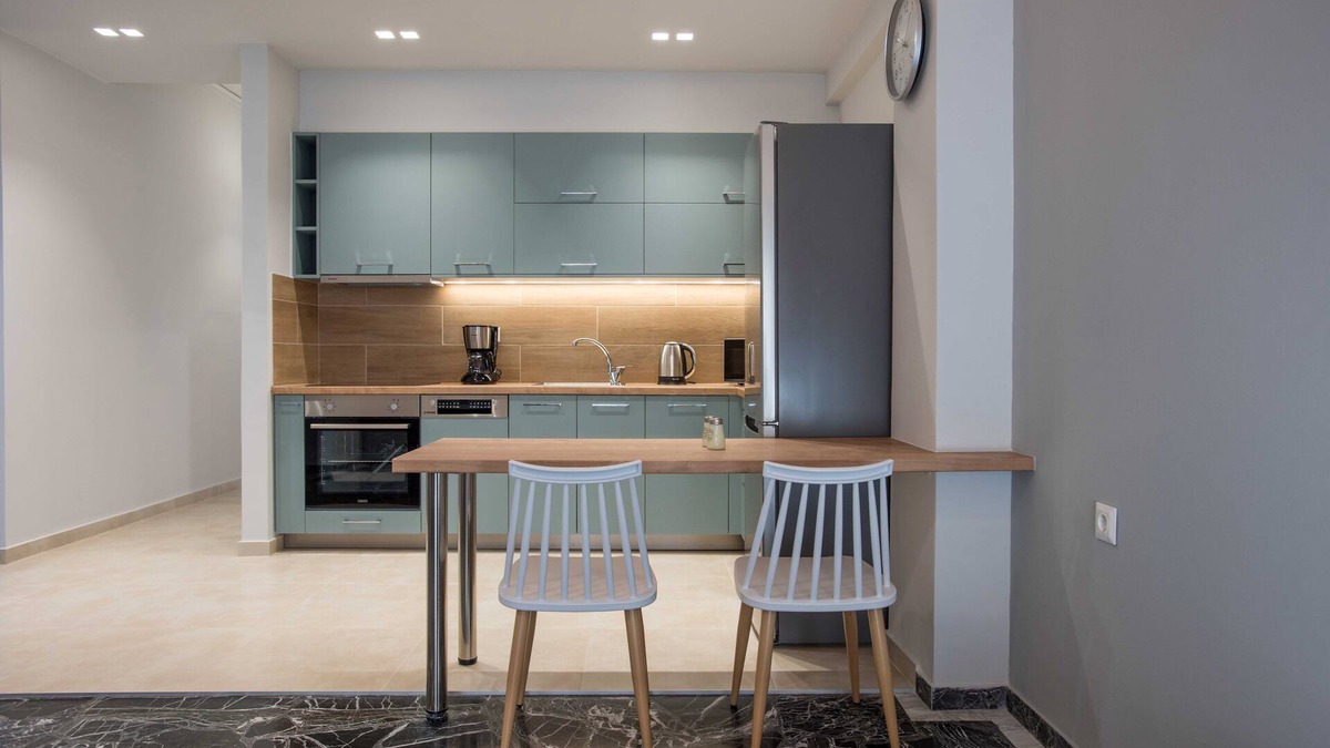 Heraklion Apartment | Central Spacious Apt close to port-sites w/view 2