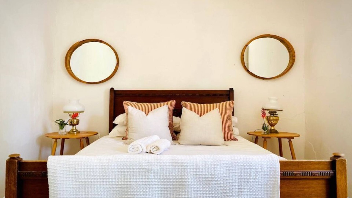Prince Albert House | Central Stay with Local Hosts & Genuine Vibes