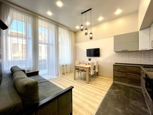 Petrovskoye Apartment | Central street on Sumska 82a