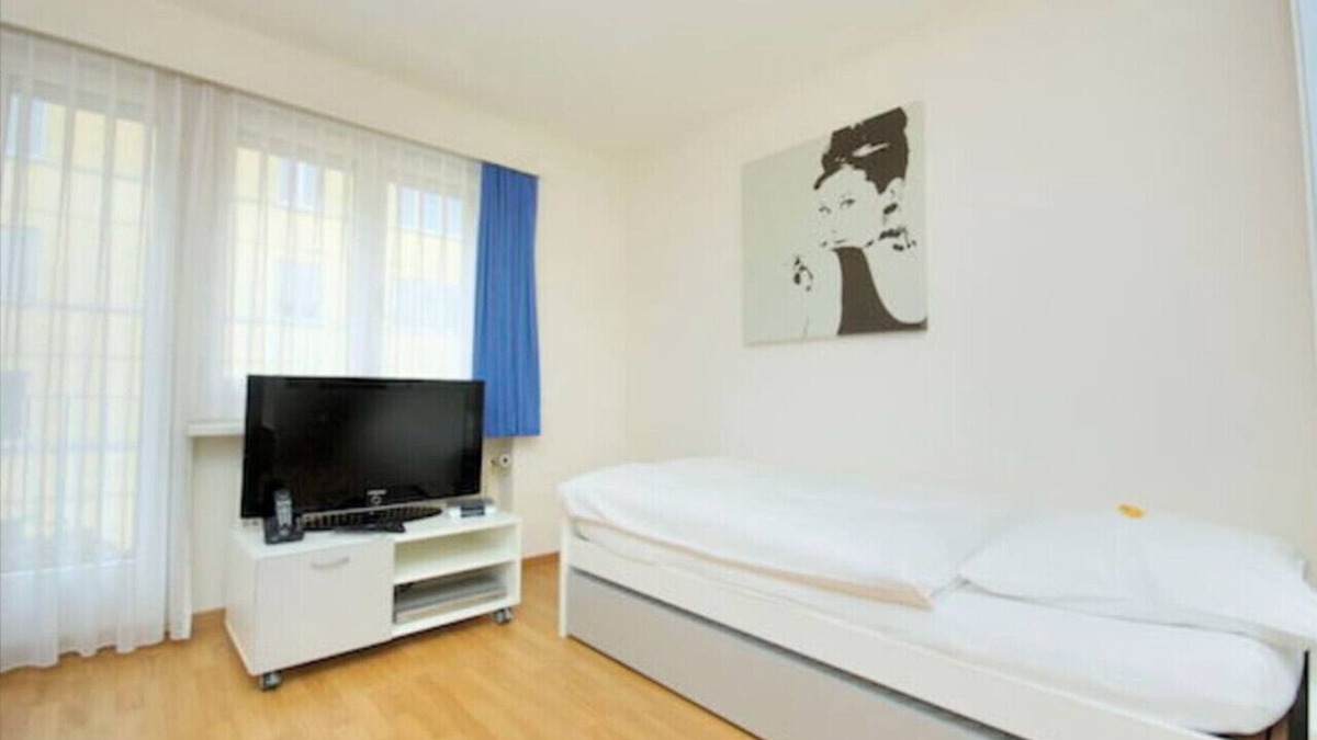 District 6 Apartment | Central Studio - Crown 28