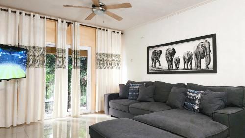 Saint Andrew Apartment | Central Upscale New Kingston Apt with pool