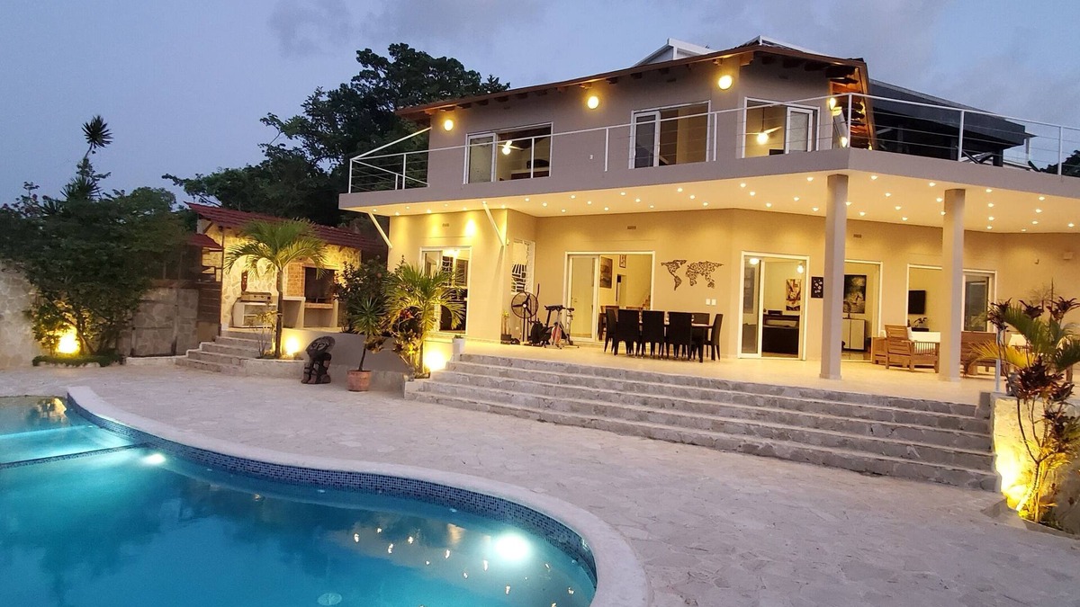 La Iglesia Villa | Central Villa, big spaces, 180° Seaview with infinite Pool con hot Jacuzzi