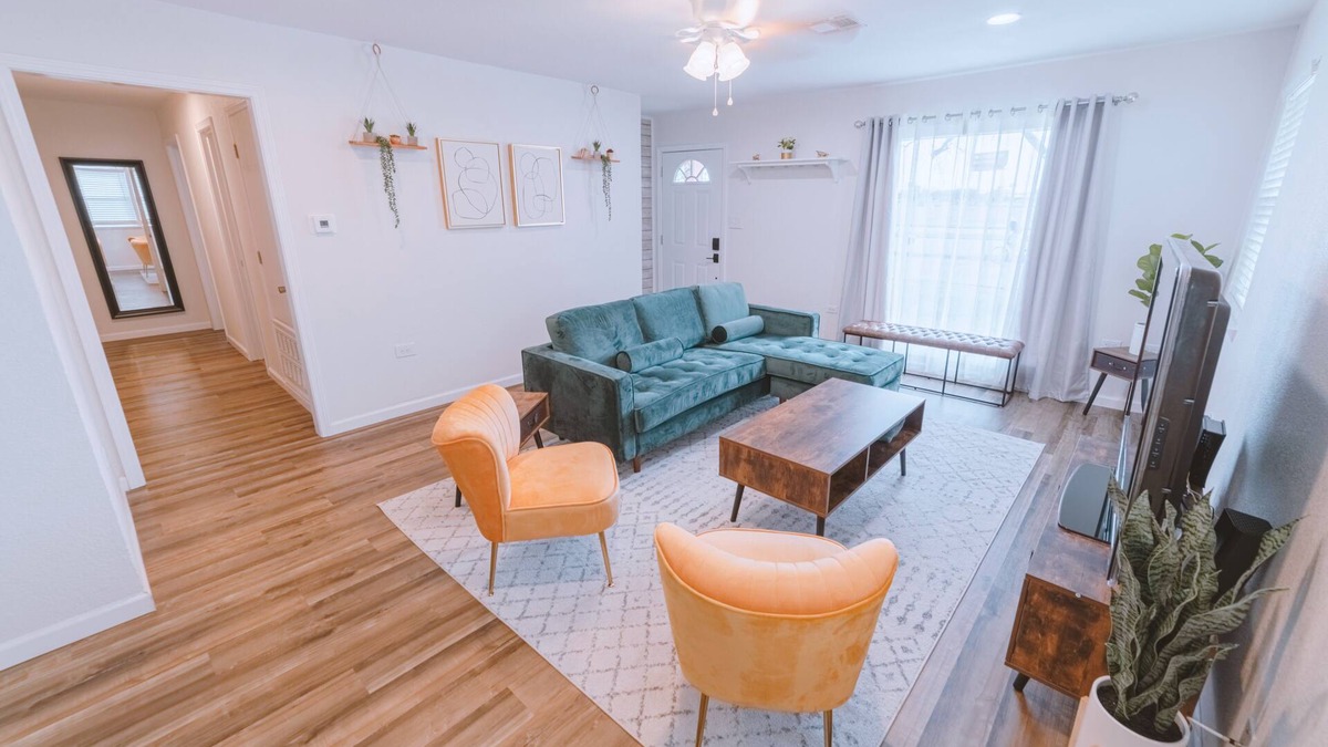 Austin Ave. House | Central w/Firepit & EV charge, 3mi fm Silos!