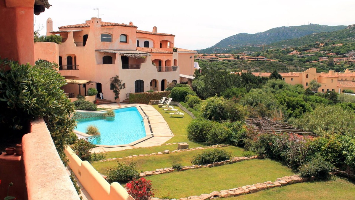 Porto Cervo Apartment | Centrally located in Porto Cervo with pool by the old port