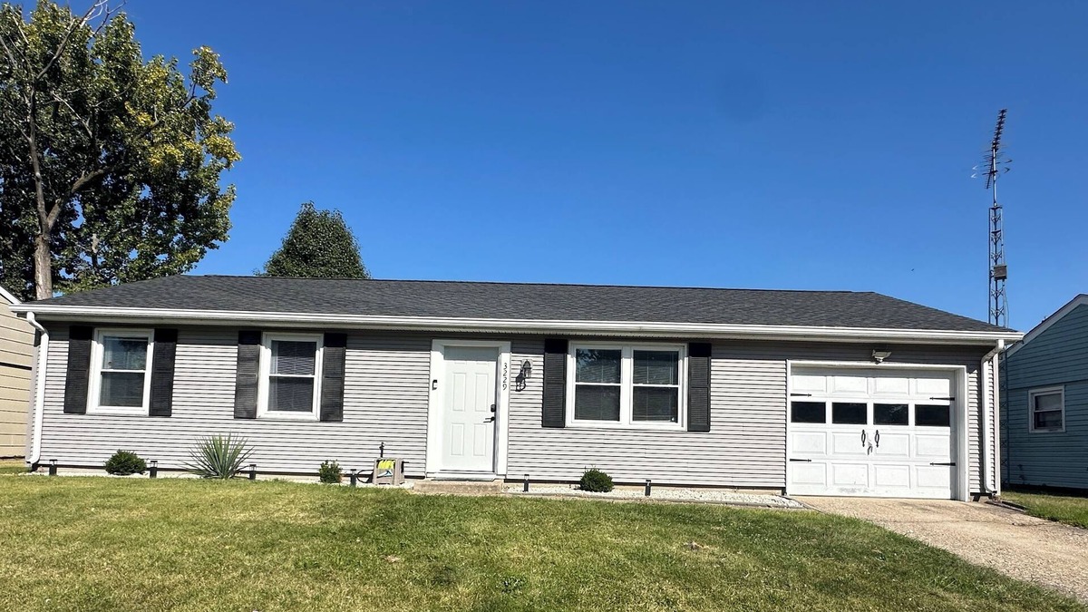 Lafayette House | Centrally located 3 bedroom home