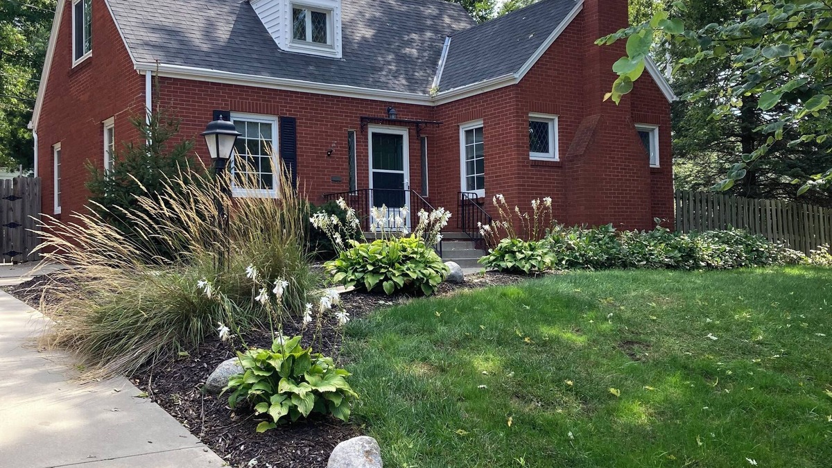 Omaha House | Centrally located 3-bedroom house in Omaha -Pet friendly!