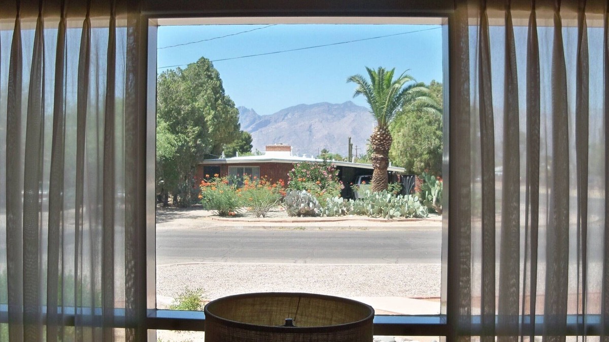 Avondale House | Centrally located 3BR/2BA Private home with Mid-century Southwest style.